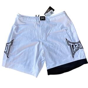 Y2K Tapout White Shorts Size 30 Embroidered NWT Baggy Spellout Made Taiwan 2000s